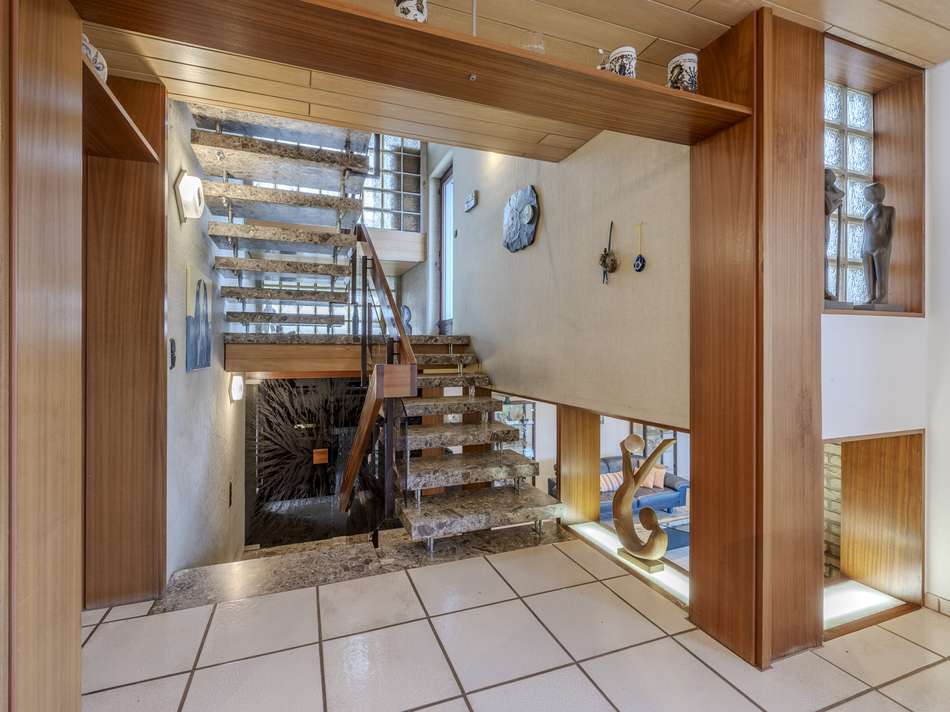 93f76c0c-b050-45ef-b452-c99715