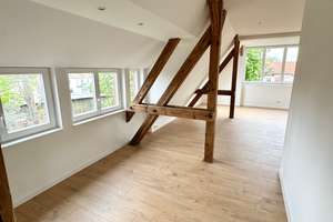 ERSTBEZUG "NEU" Exklusive 2-Zimmer DG-Wohnung mit EBK, Gäste WC, Fußbodenheizung, Stellplatz – Grundorfer Kirchweg 8, 4178 Böhlitz-Ehrenberg, Leipzig – Vorschaubild 3