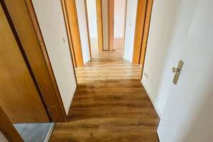 Geräumige 3 Zimmer Wohnung – Wunderstraße 11, 46049 Lirich-Nord, Oberhausen – Vorschaubild 3