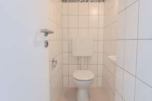 Charmante,   2 Zimmer  Dachgeschoss - Wohnung mit Balkon – Die vollständige Adresse der Immobilie erhältst du vom Anbieter., 47798 Stadtmitte, Krefeld – Vorschaubild 22