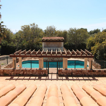 Villa in der Nähe von Es Caló Blanc und Strand von Binisafúller mit Pool und großem Grundstück