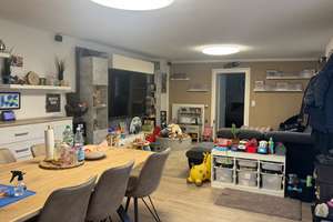 Vielseitiges Zweifamilienhaus mit großem Grundstück, Garagen und Gartenidylle – Die vollständige Adresse der Immobilie erhältst du vom Anbieter., 41069 Holt, Mönchengladbach – Vorschaubild 2