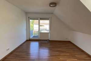 3-Zimmer Dachgeschosswohnung (2.OG) in Stuttgart-Sonnenberg, nur 5 Minuten zur Stadtbahn! – Die vollständige Adresse der Immobilie erhältst du vom Anbieter., 70597 Sonnenberg, Stuttgart – Vorschaubild 2