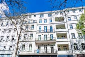 Stilvolles Gründerzeithaus in Charlottenburg: Moderne 2-Zimmer-Wohnung – Die vollständige Adresse der Immobilie erhältst du vom Anbieter., 10627 Charlottenburg, Berlin – Vorschaubild 15