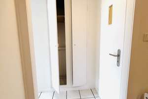 Little Tokyo hübsche 2,5 Zimmer Wohnung mit Loggia zum grünen Innenhof & Badewanne wartet auf Sie – Hohenzollernstraße 28, 40211 Stadtmitte, Düsseldorf – Vorschaubild 13