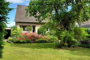 Freistehendes Einfamilienhaus in begehrter Lage von Neumünster-Gartenstadt – großes Grundstück – Die vollständige Adresse der Immobilie erhältst du vom Anbieter., 24537 Gartenstadt, Neumünster – Vorschaubild 2