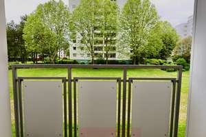 1-Zimmerapartment mit Balkon u. Stellplatz in Köln-Junkersdorf -Nahe SpoHo-