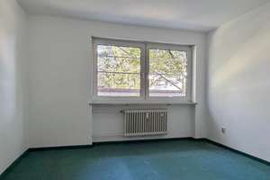 Bezugsfrei - Helle 3-Zimmer-Wohnung mit Süd-Balkon in Milbertshofen – Die vollständige Adresse der Immobilie erhältst du vom Anbieter., 80935 Lerchenau-Ost, München – Vorschaubild 5