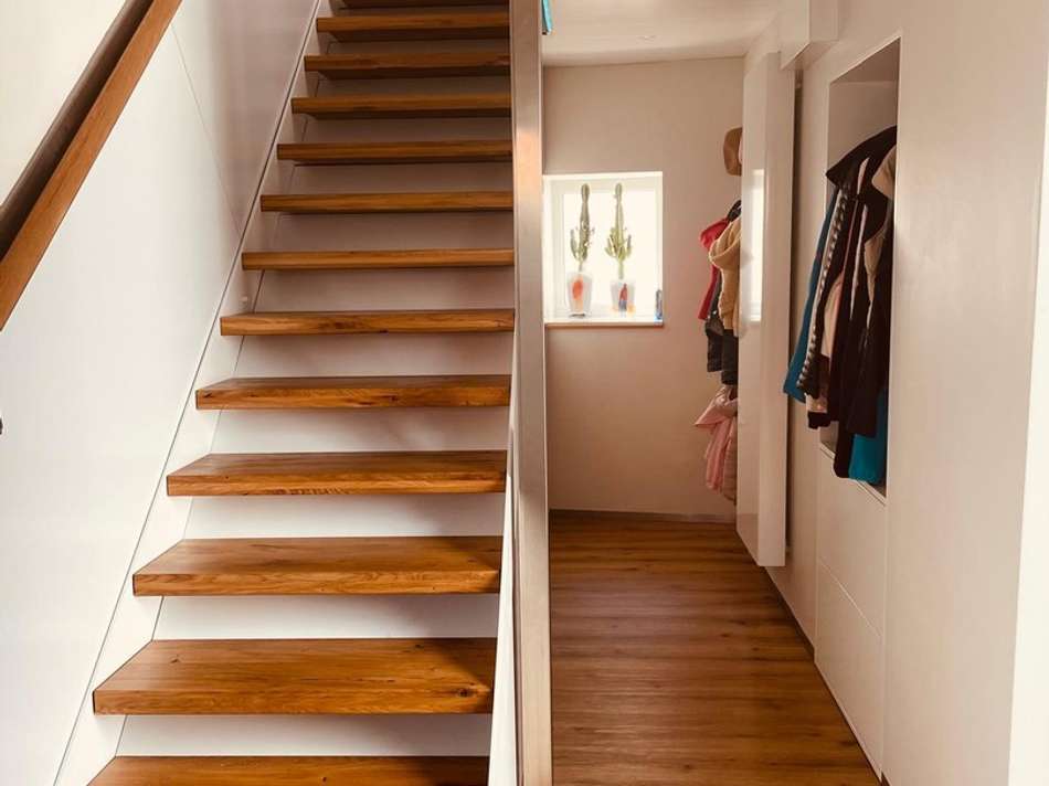 Treppe ins 1.OG