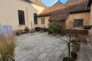 Zweifamilienhaus mit Werkstatt, Kühlraum, 9 Garagen, Carport und Freifläche – Die vollständige Adresse der Immobilie erhältst du vom Anbieter., 45886 Ückendorf, Gelsenkirchen – Vorschaubild 4