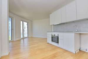 IPANEMA - helle 2 Zimmer mit Balkon, EBK und Parkett – Sydneystraße 14, 22297 Winterhude, Hamburg – Vorschaubild 2