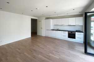 - Urbanes Wohnen - Großzügige und moderne 2-Zimmer-Stadtwohnung – Stuttgart – Vorschaubild 2