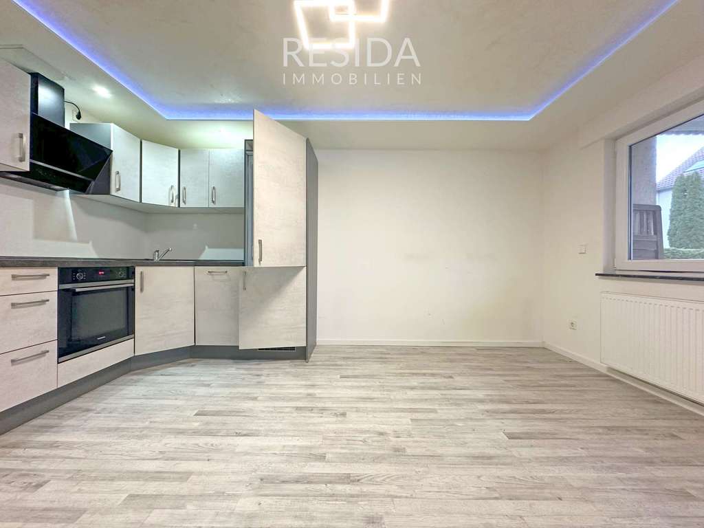 Immobilie in Ditzingen - Ditzingen: Modernisierte 2-Zi.-Wohnung mit Terrasse und Gartenanteil - Bild 2