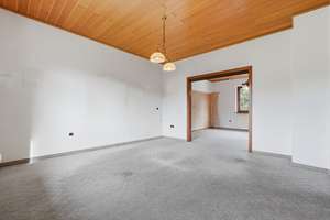 Charmantes Einfamilienhaus auf 931m² Grund mit viel Potenzial, Garage und Garten in Antweiler – Die vollständige Adresse der Immobilie erhältst du vom Anbieter., 53533 Antweiler – Vorschaubild 12