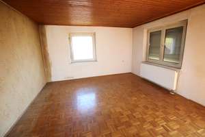 OH-155-26 Sanierungsbedürftiges Einfamilienwohnhaus in Burglengenfeld – Die vollständige Adresse der Immobilie erhältst du vom Anbieter., 93133 Burglengenfeld – Vorschaubild 8