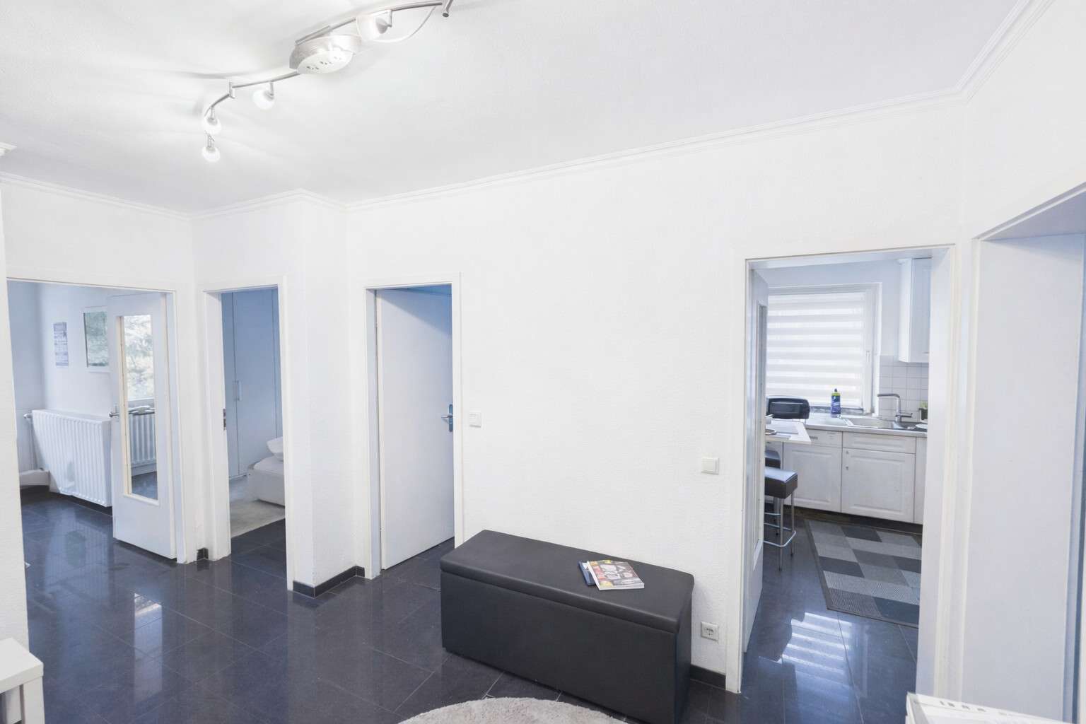 Bezugsfreie Eigentumswohnung in exklusiver Lage am Messelpark, Berlin – Bild 2