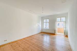 GROßZÜGIGE UND KLASSISCHE ALTBAUWOHNUNG MIT BALKON IN PRENZLAUER BERG! PROVISIONSFREI! – Ueckermünder Str. 17, 10439 Prenzlauer Berg, Berlin – Vorschaubild 4