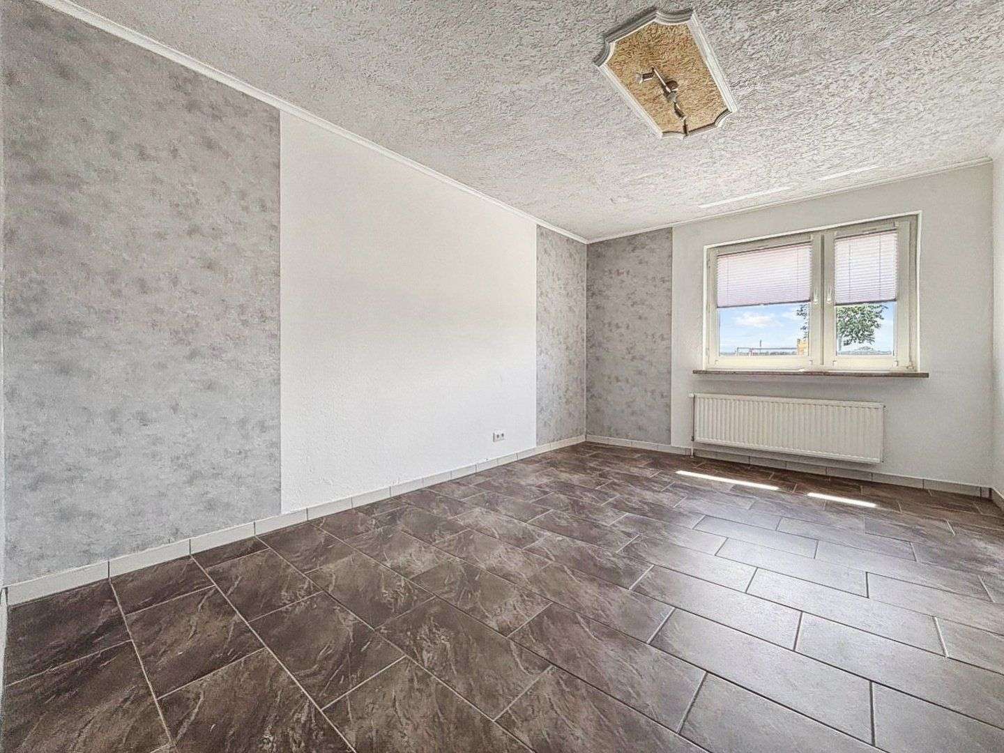 Immobilie in Uetze - Großes 1-2 Familienhaus mit ca. 203 m² Wohnfläche in Uetze-Krausenburg - Bild 7