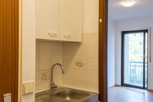 Schönes 1-Zimmer Apartment, mit Balkon, in Mannheim-Lindenhof - zentral gelegen – Meerfeldstraße 11, 68163 Mannheim – Vorschaubild 2