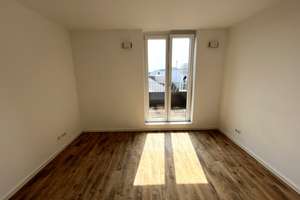 Blick über die City! Zwei Zimmer Wohnung sucht neuen Mieter! – Flämische Str. 3, 24103 Altstadt, Kiel – Vorschaubild 10