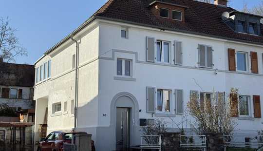 Bild von Schierstein Modernes Zweifamilienhaus mit Garten und Outdoor-Pool
