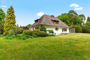 Hohe Privatsphäre in Ammersbek-Bünningstedt. 6-Zimmer mit ca. 2.100 m² parkähnlichem Südgrundstück. – Die vollständige Adresse der Immobilie erhältst du vom Anbieter., 22949 Ammersbek – Vorschaubild 12
