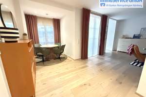 Vermietete 3-Zimmer-Erdgeschosswohnung mit Terrasse im denkmalgeschützten MFH – Die vollständige Adresse der Immobilie erhältst du vom Anbieter., 90762 Altstadt, Innenstadt, Fürth – Vorschaubild 2