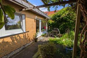 Bungalow mit Süd-Terrasse in Toplage von Ahrensburg – Sackgasse, nur 300 m ins Zentrum – Schulstraße 18a, 22926 Ahrensburg – Vorschaubild 4