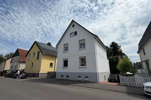 Großzügiges Wohnen mit hochwertiger Sanierung – Terrasse, Garten und viel Platz