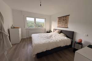 Idyllisch! Renoviertes 3 Parteienhaus mit schönem Garten und Doppelgarage in toller Aussichtslage – Die vollständige Adresse der Immobilie erhältst du vom Anbieter., 70195 Botnang-West, Stuttgart – Vorschaubild 7