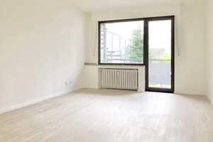 Schöne, ruhige,  2 Zimmer Wohnung mit moderner  Einbauküche direkt am Stadtgarten – Krefeld – Vorschaubild 3