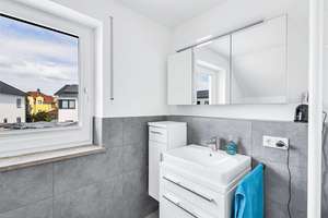 Stilvolles, neuwertiges KfW-55-Einfamilienhaus in begehrter Lage – modern, ruhig & hochwertig! – Die vollständige Adresse der Immobilie erhältst du vom Anbieter., 92421 Schwandorf – Vorschaubild 24
