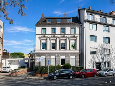 Großzügige 3-Zimmer-Erdgeschoss-Altbauwohnung mit Einbauküche
