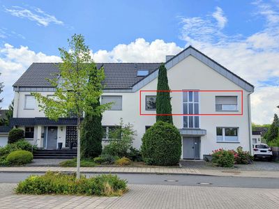 Helle 3-Zimmer-Wohnung mit Süd-Ost-Balkon und großem Spiel- und Hobbykeller mit WC