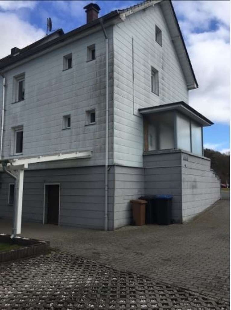 Immobilie in Gönnersdorf - Gut vermietetes Einfamilienhaus in Gönnersdorf - Renditeobjekt  - Bild 2