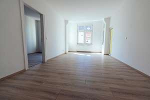 Viel Platz für Familien! 4-Zimmer-Wohnung mit zwei Balkonen in Stadtfeld Ost! – Wilhelm-Kobelt-Str.  9, 39108 Stadtfeld Ost, Magdeburg – Vorschaubild 3