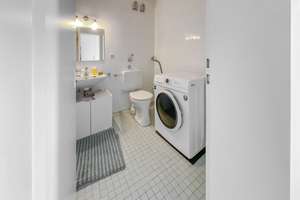 Gepflegtes Apartment mit Dachterrasse in Westausrichtung – Die vollständige Adresse der Immobilie erhältst du vom Anbieter., 80993 Alt-Moosach, München – Vorschaubild 3