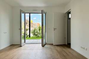 Neubau-Gebiet Hannover Kronsrode: Einbauküche, 2 Terrassen + Garten, 2 Bäder, Fußbodnhzng, TG, Kellr – Christine-Hardt-Straße 21, 30539 Bemerode, Hannover – Vorschaubild 6