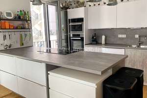 Ein Schmuckstück: tolle, große, neuwertige 4 Zi.-ETW mit Balkon, EBK und TG im Kunstpark Regensburg – Die vollständige Adresse der Immobilie erhältst du vom Anbieter., 93053 Kasernenviertel, Regensburg – Vorschaubild 3