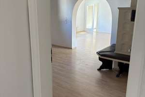 Geräumige und helle Altbauwohnung mit Dachterrasse in bester Karlsfelder Lage – Blumenstraße 34, 85757 Karlsfeld – Vorschaubild 13