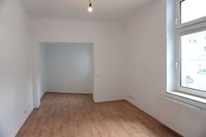 SCHÖNE SANIERTE ALTBAUWOHNUNG MIT EINBAUKÜCHE IM HERZEN VON DÜSSELDORF ELLER – 40229 Eller, Düsseldorf – Vorschaubild 28