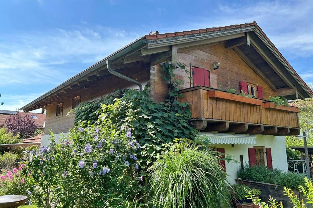 Immobilie in Neubeuern - in ruhiger und sonniger Wohnlage! - Bild 1