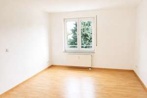Wohnen mit Charakter: 2-Zimmer-Wohnung in Dresden-Großzschachwitz – Bahnhofstraße 57a, 1259 Großzschachwitz, Dresden – Vorschaubild 3