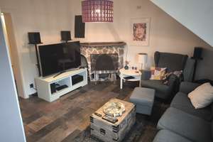 Dachgeschosswohnung in Düsseltal – Kamin, Panoramaterrasse & sehr faires Preis-Leistungs- Verhältnis
