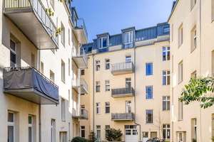 Lichtdurchflutete 3-Zimmer-Altbauwohnung mit Aufzug in Berlin-Weißensee - Provisionsfrei! – Berliner Allee 255, 13088 Weißensee, Berlin – Vorschaubild 9