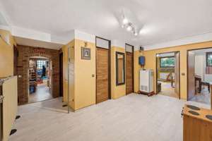 Property thumbnail 9