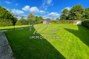 Freistehendes Reetdachhaus + Anbau auf Baugrundstück für ein Einfamilien- oder Doppelhaus!