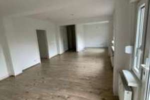 Boutique-Boutique-Mehrfamilienhaus mit renovierter und separater 4-Zimmer-Gartenwohnung. – Dulmener Str. 1, 46117 Osterfeld-West, Oberhausen – Vorschaubild 8