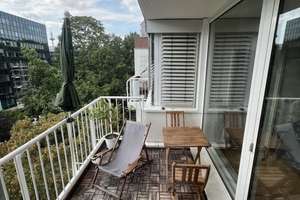 Traumwohnung: Skyline Blick trifft Grünoase: 2 Zimmer mit Südwest Balkon nahe Opernplatz – 60322 Westend-Nord, Frankfurt am Main – Vorschaubild 6