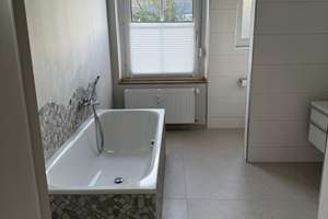 2-Zimmer-Altbauwohnung mit Balkon in Mönchengladbach – Albertusstraße 51, 41061 Gladbach, Mönchengladbach – Vorschaubild 3